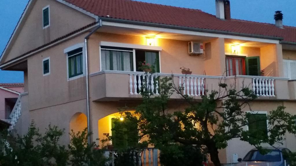 Apartments Dano Sukošan Exterior foto