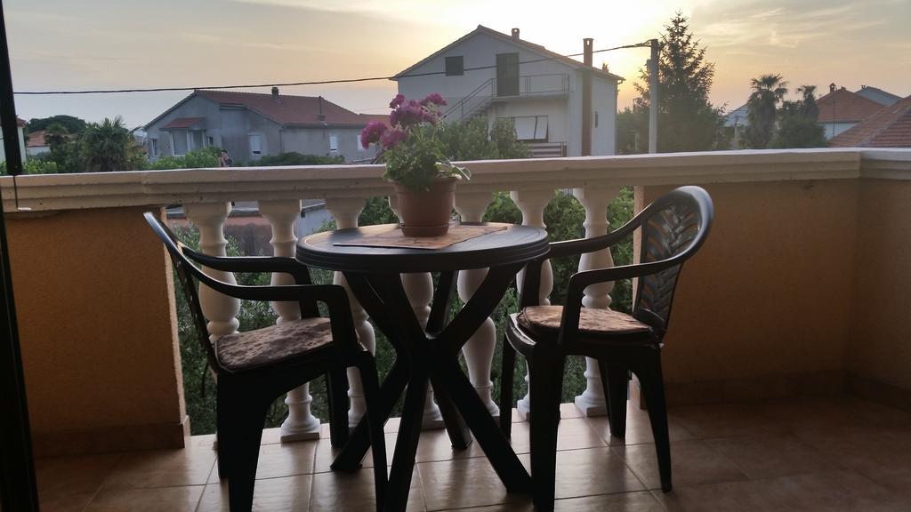 Apartments Dano Sukošan Cameră foto